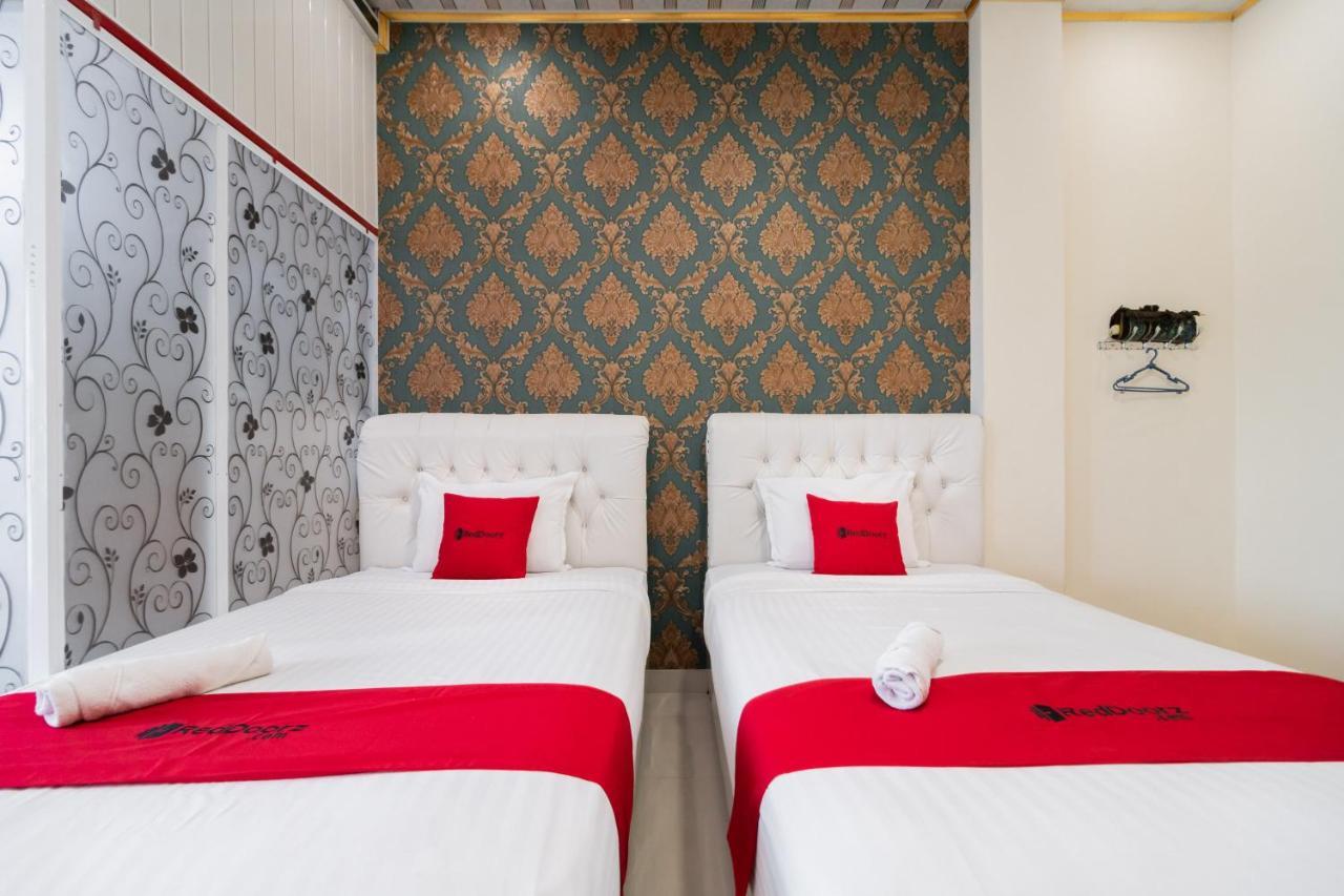 โอโย 1648 เปงีนาปัน ทรี โจเย Hotel ปาดัง ภายนอก รูปภาพ