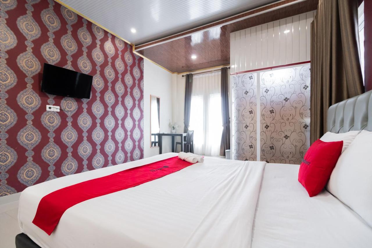 โอโย 1648 เปงีนาปัน ทรี โจเย Hotel ปาดัง ภายนอก รูปภาพ